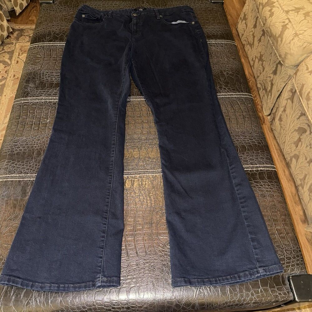 Banana Republic 34/18 Women's Boot Cut Dark Wash Blue Jeans